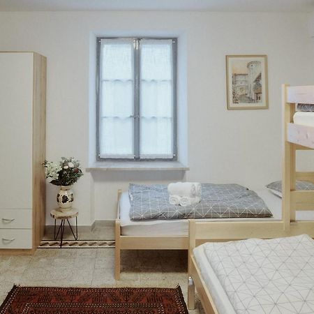 Apartments Pr' Stormanu Kanal エクステリア 写真