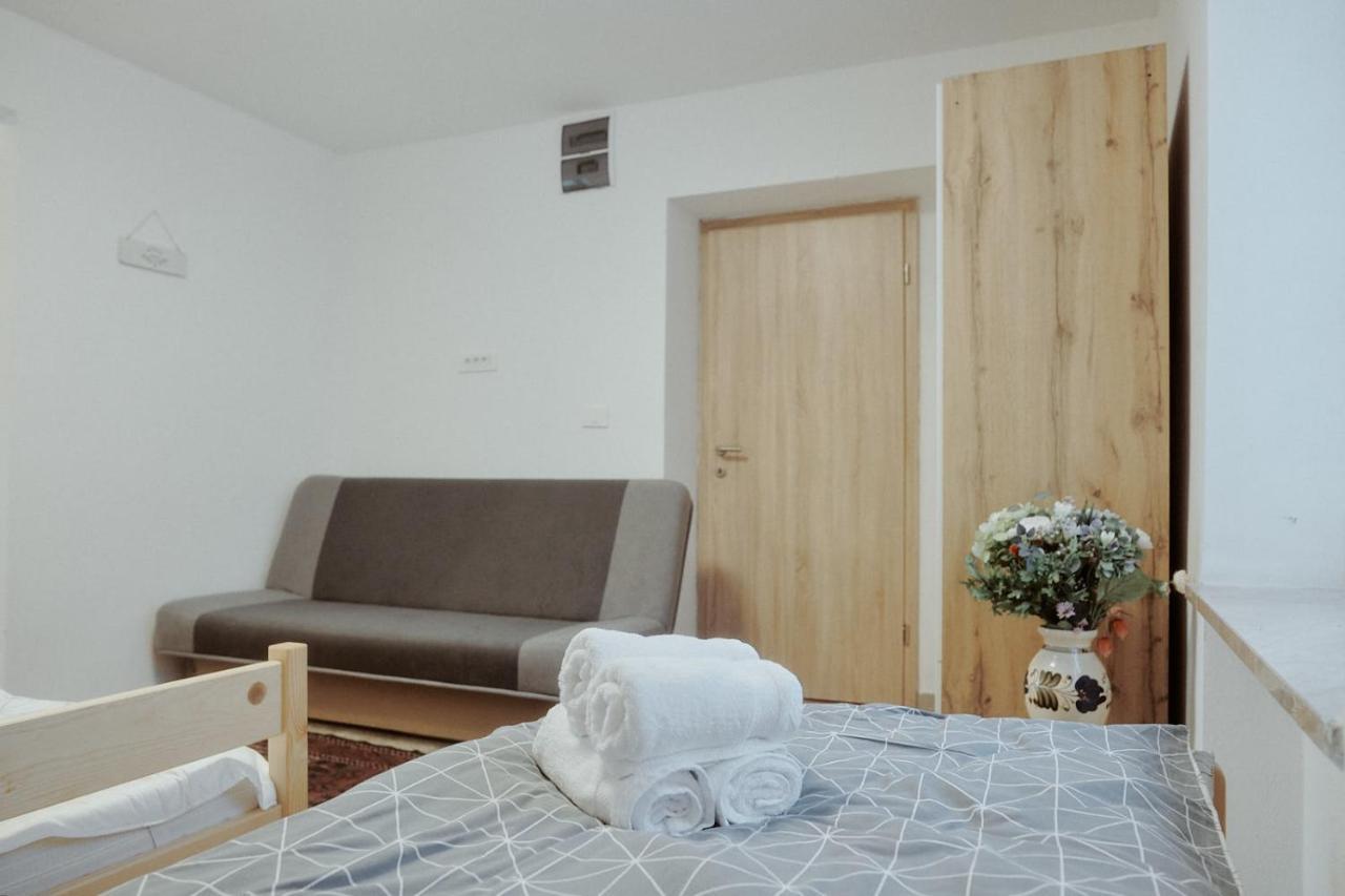 Apartments Pr' Stormanu Kanal エクステリア 写真