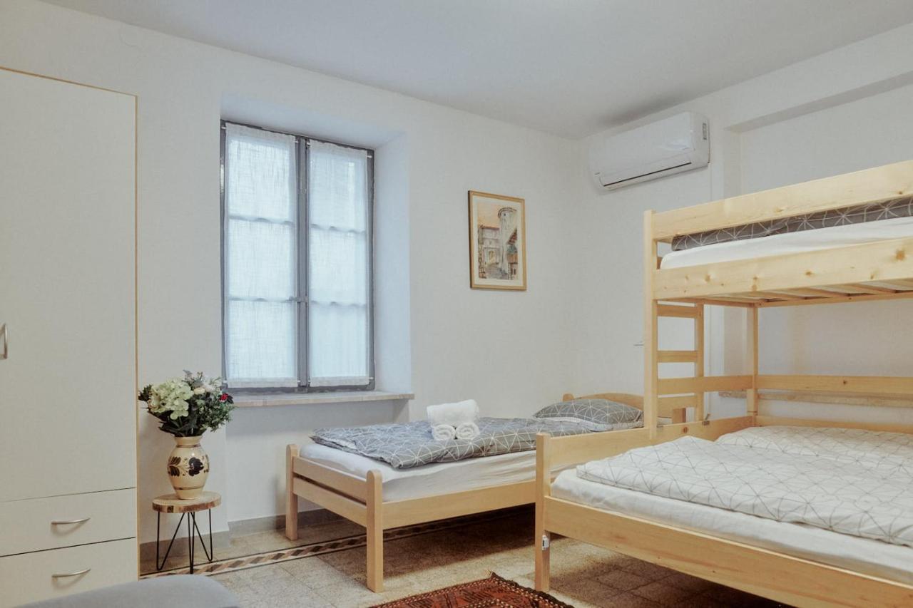 Apartments Pr' Stormanu Kanal エクステリア 写真