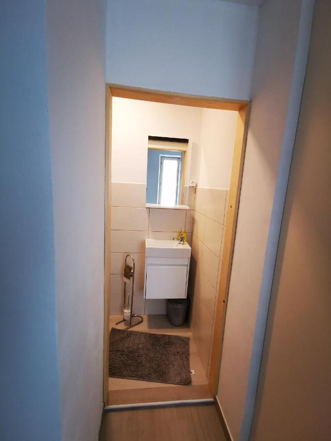 Apartments Pr' Stormanu Kanal エクステリア 写真